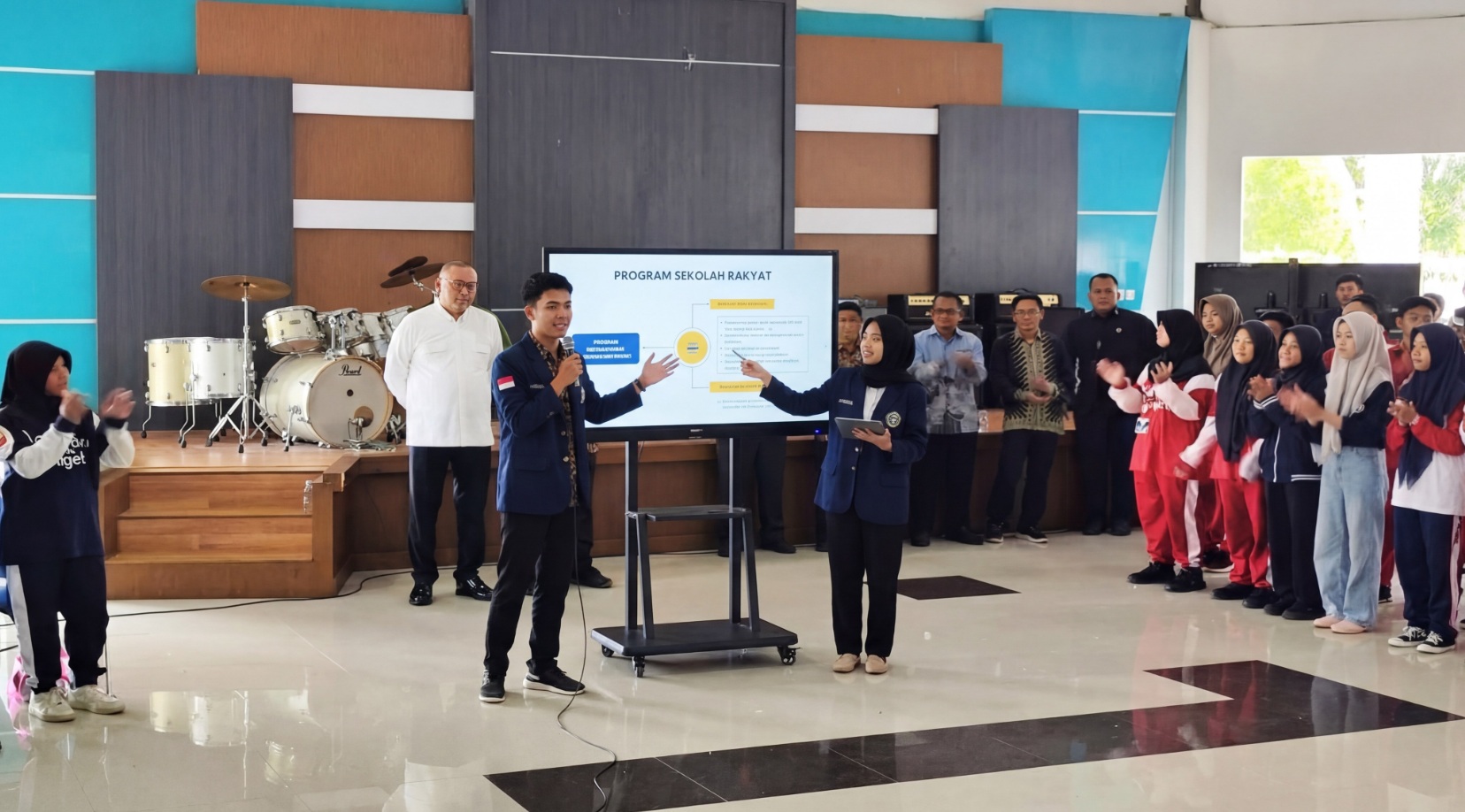 STIKes UKPM Tunjukkan Dampak Nyata Program Sekolah Rakyat