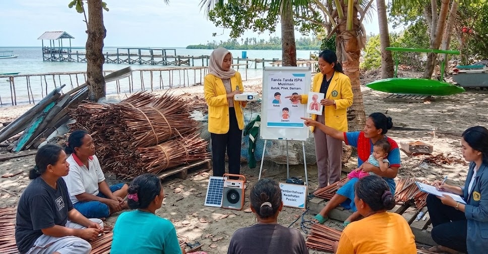 Mahasiswa STIKes Muna Terjun Tangani Lonjakan ISPA Musiman di Wilayah Pesisir