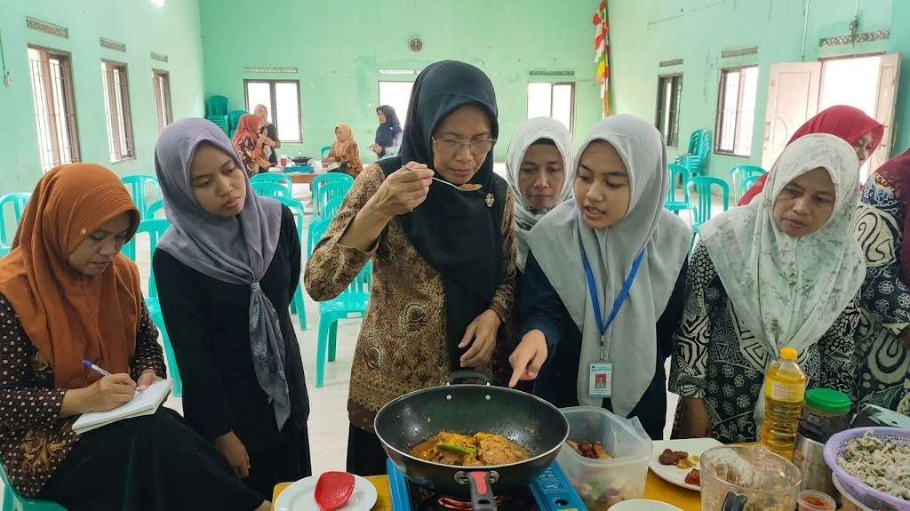 Ingin Tahu Rahasia STIKES Karya Persada Muna Mengolah Jantung Pisang Jadi Abon?